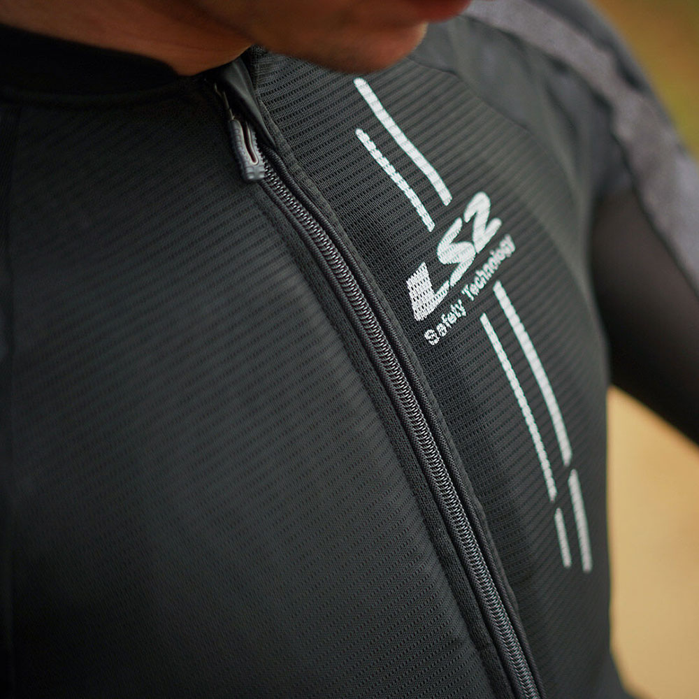 LS2-X-ARMOR-MAN-JACKET-BLACK-SILVER-11
